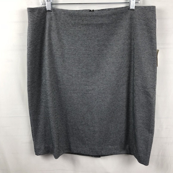 Talbots Dresses & Skirts - Talbots Straight Skirt Size 16 Black Houndstooth